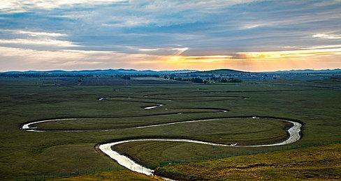 牌组构建肉鸽动作游戏《Witch the Showdown》Steam页面开放 发售日期待定